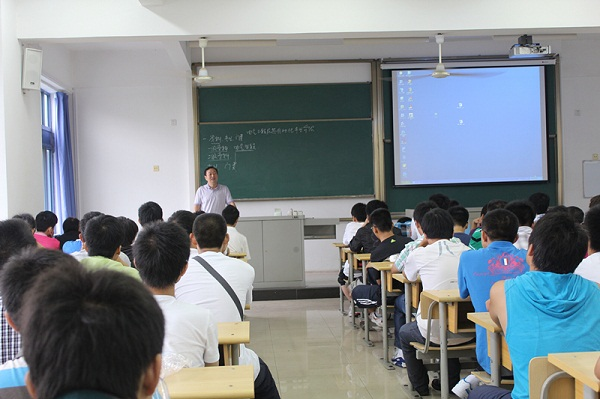 厂长资源
2011级新生入学教育圆满结束3